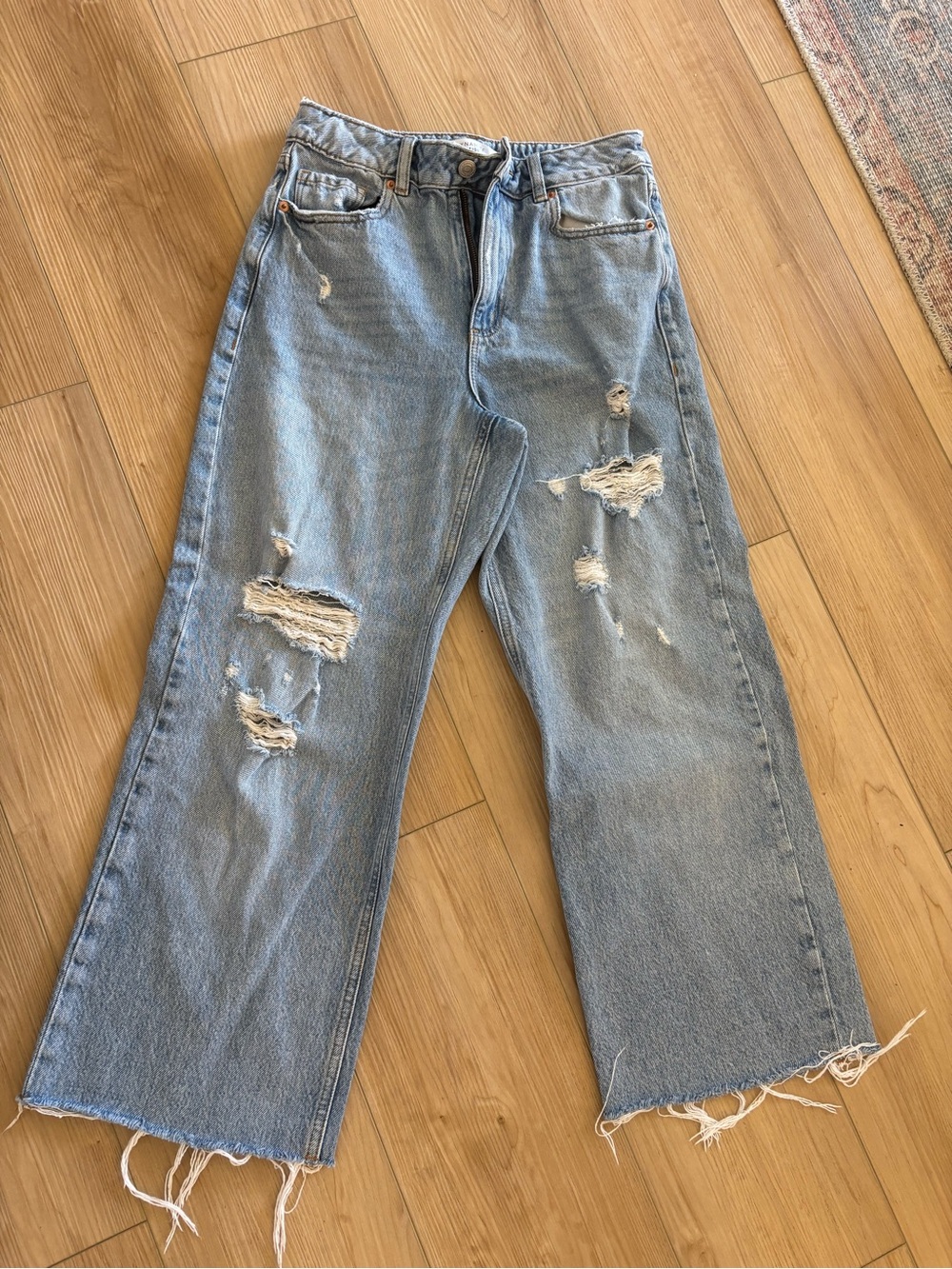 Dynamite Light Blue Cropped Denim